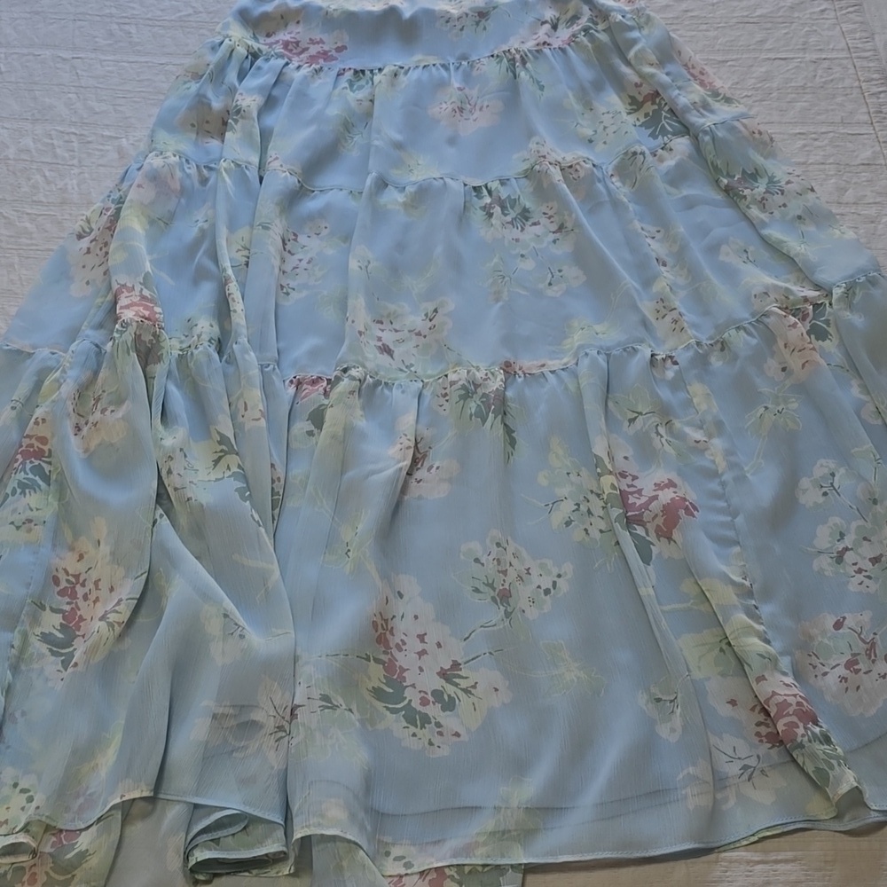 Lauren Ralph Lauren Colorful Floral Georgette Tiered Skirt. - Blue Floral Size 4 - Picture 12 of 12